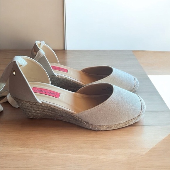 London Rebel Espadrille Wedges in Ecru​​​​​ - Picture 4 of 7